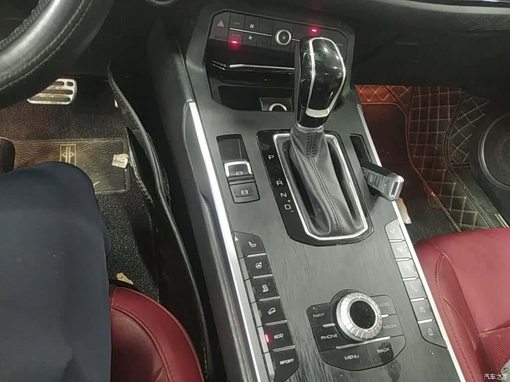 WEY VV5, 2018 14
