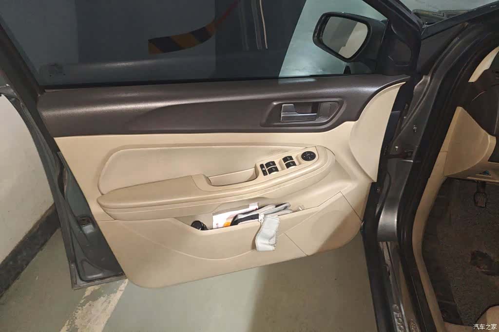Ford Focus, 2012 7