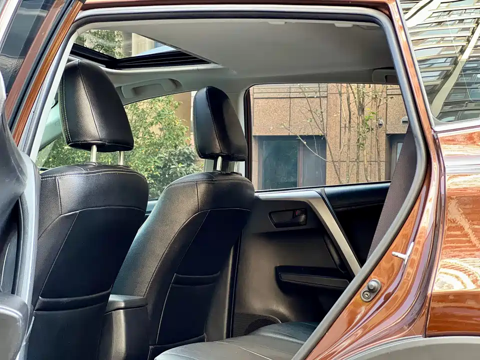 Toyota RAV4 Rongfang