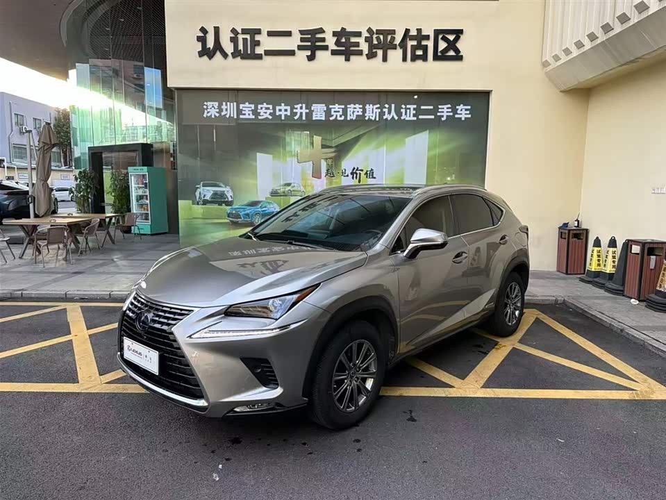 Lexus NX