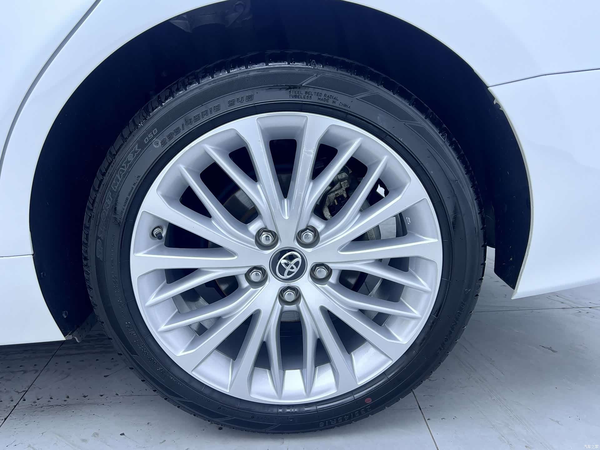 Toyota Camry, 2021 13