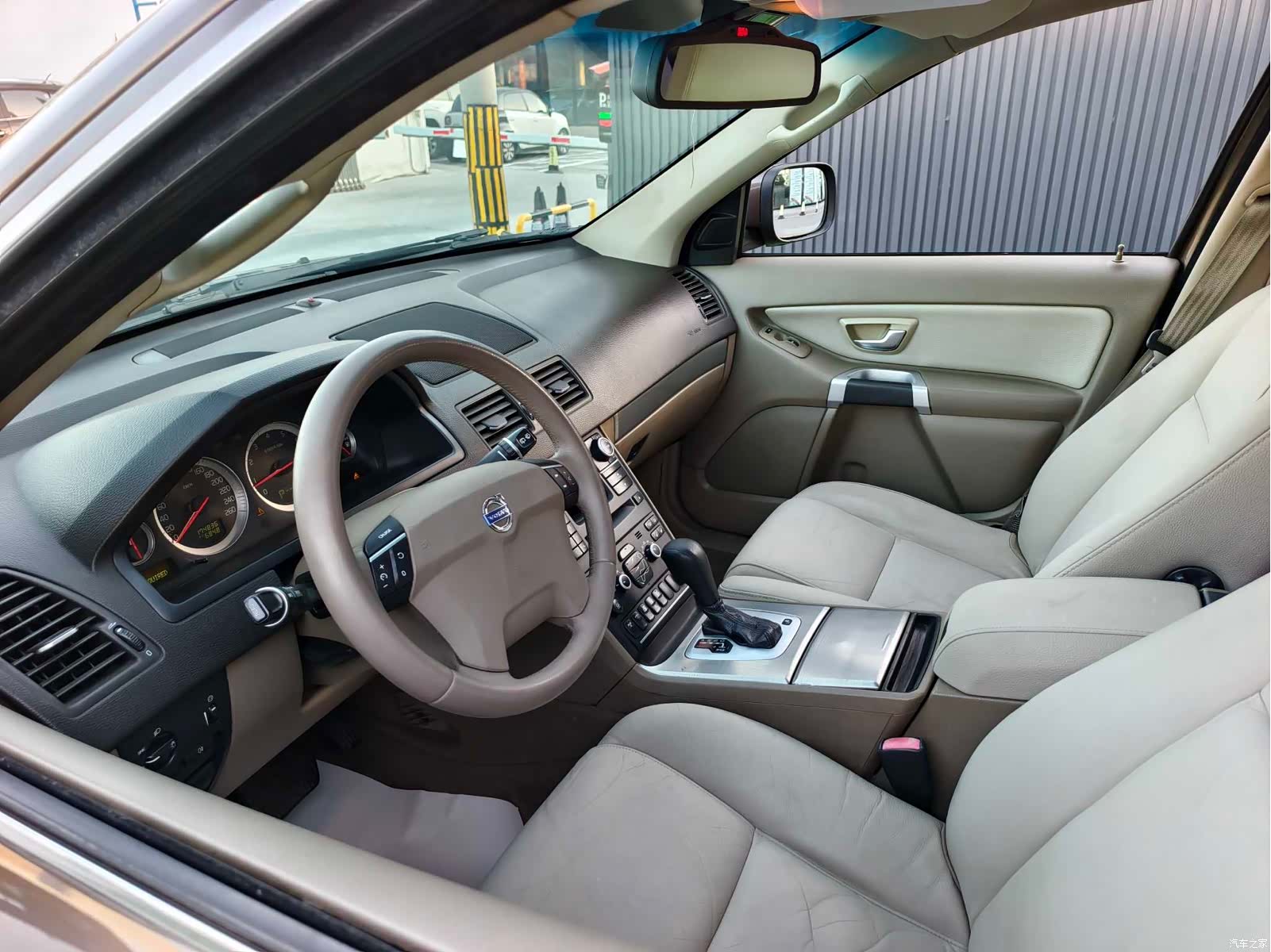 Volvo XC90, 2012 6