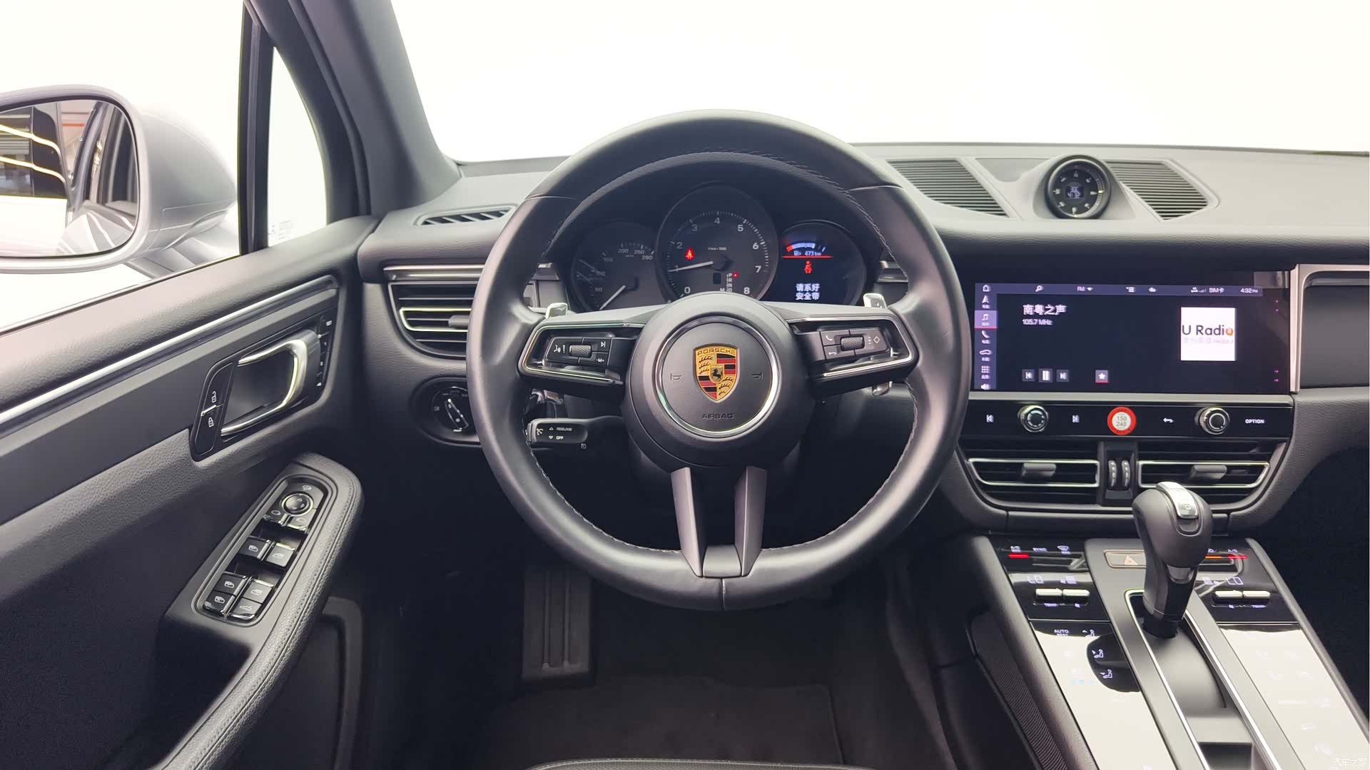 Porsche Macan, 2023 8