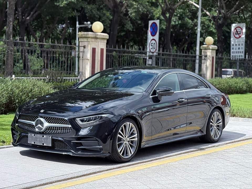 Mercedes-Benz CLS