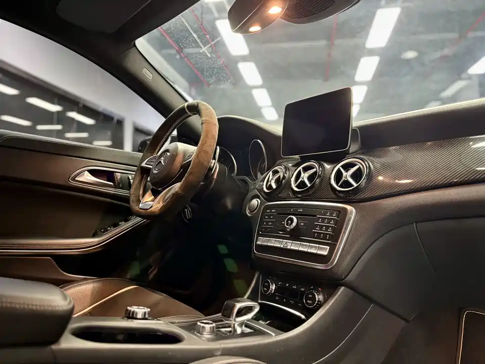 Mercedes-Benz CLA AMG