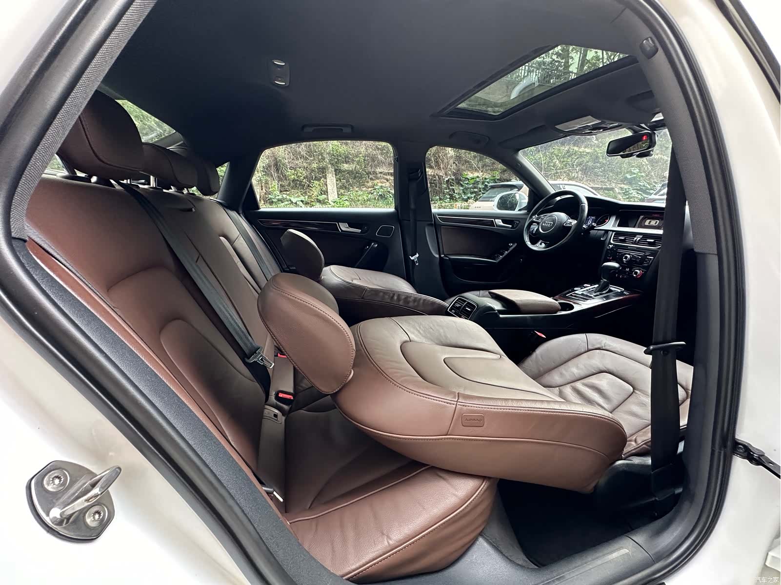 Audi A4L, 2016 11