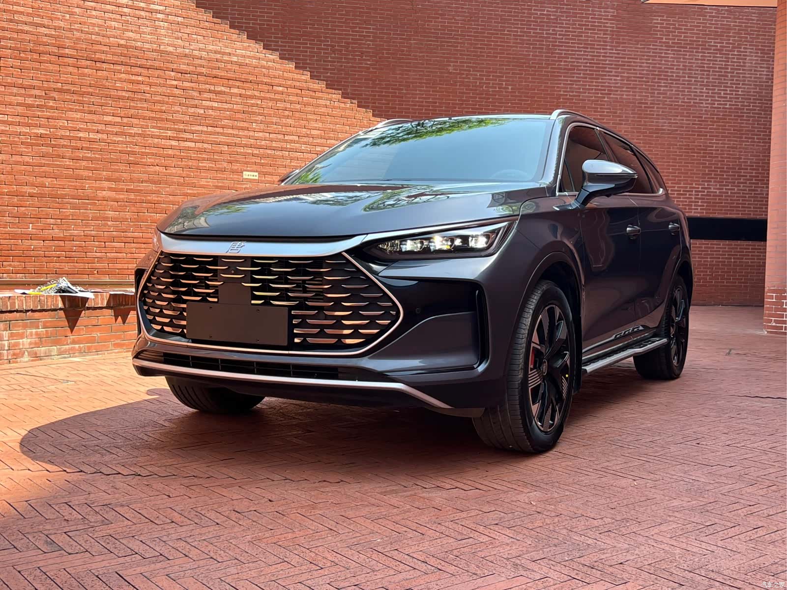 BYD Tang, 2024 1