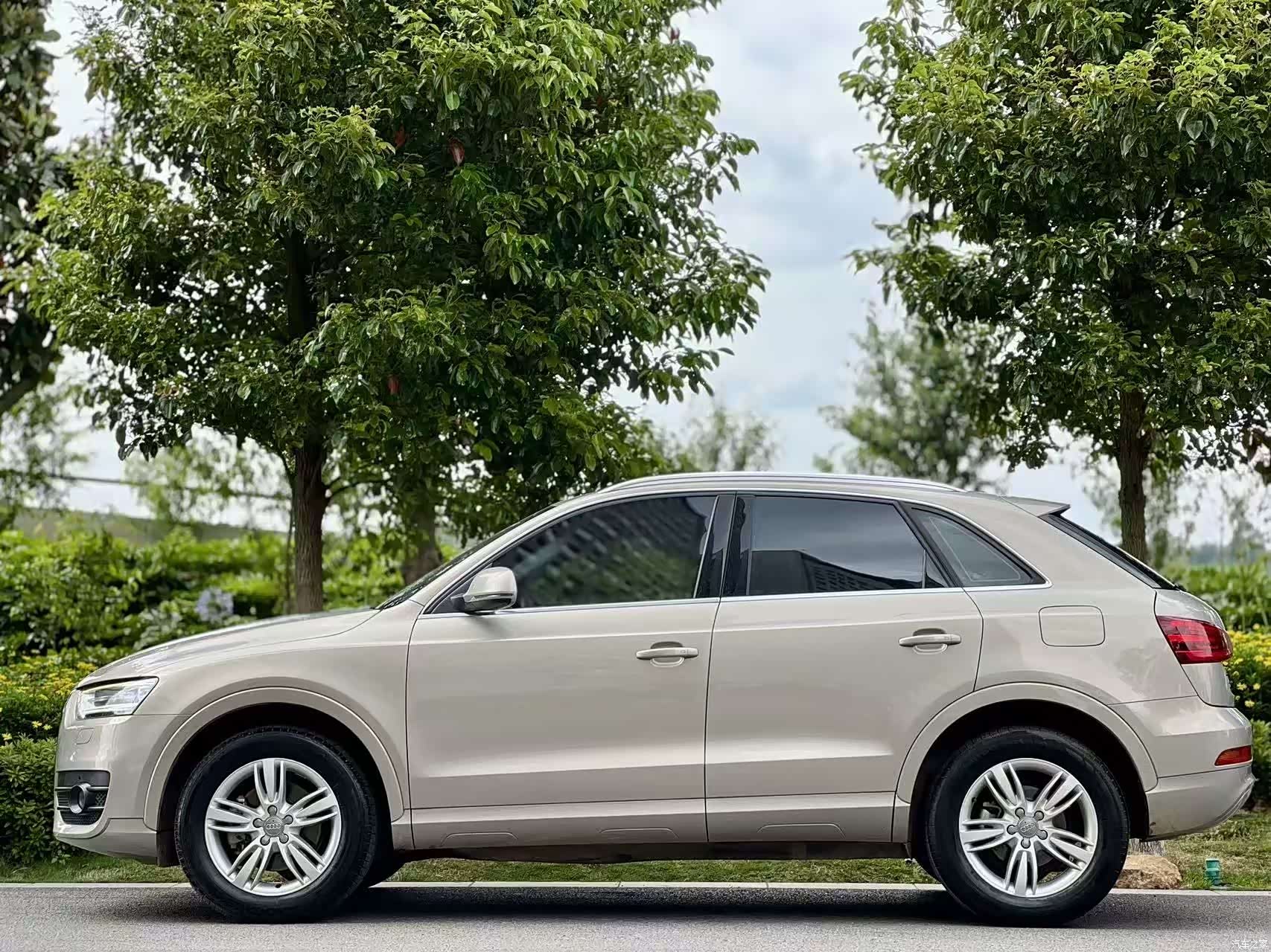 Audi Q3, 2015 8
