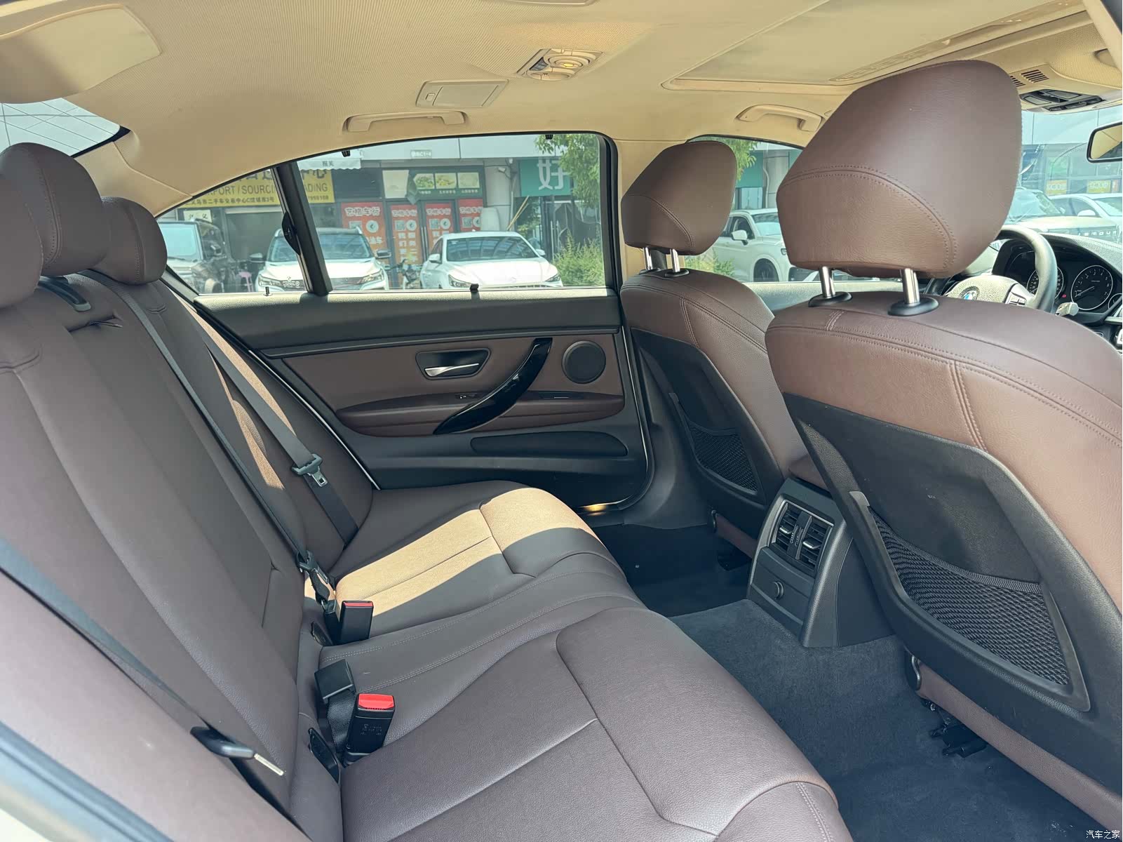 BMW 3 Series, 2019 12
