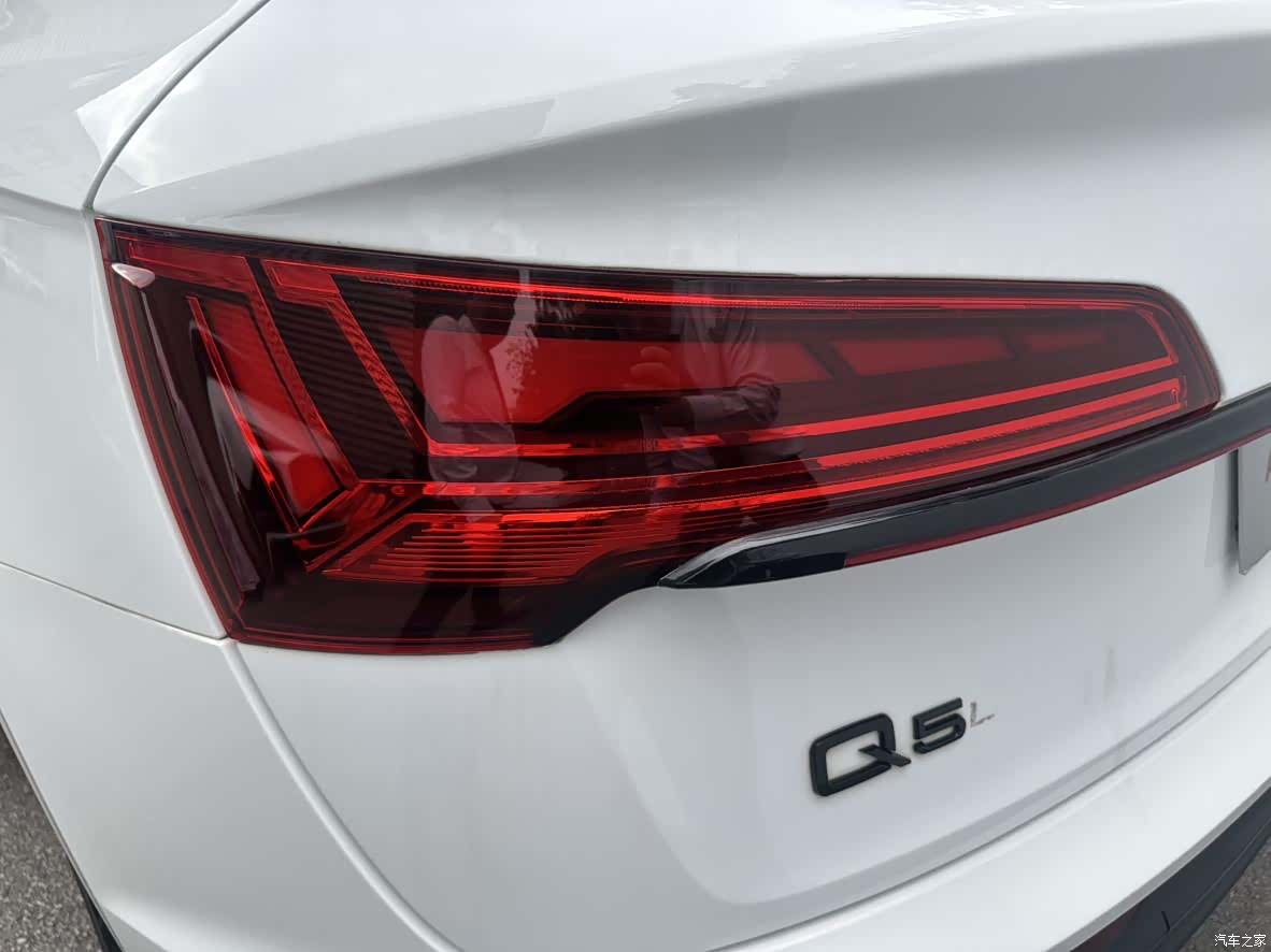 Audi Q5L, 2022 22