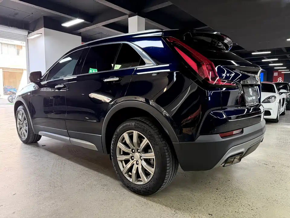 Cadillac XT4