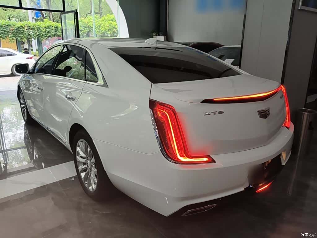 Cadillac XTS, 2019 все фото