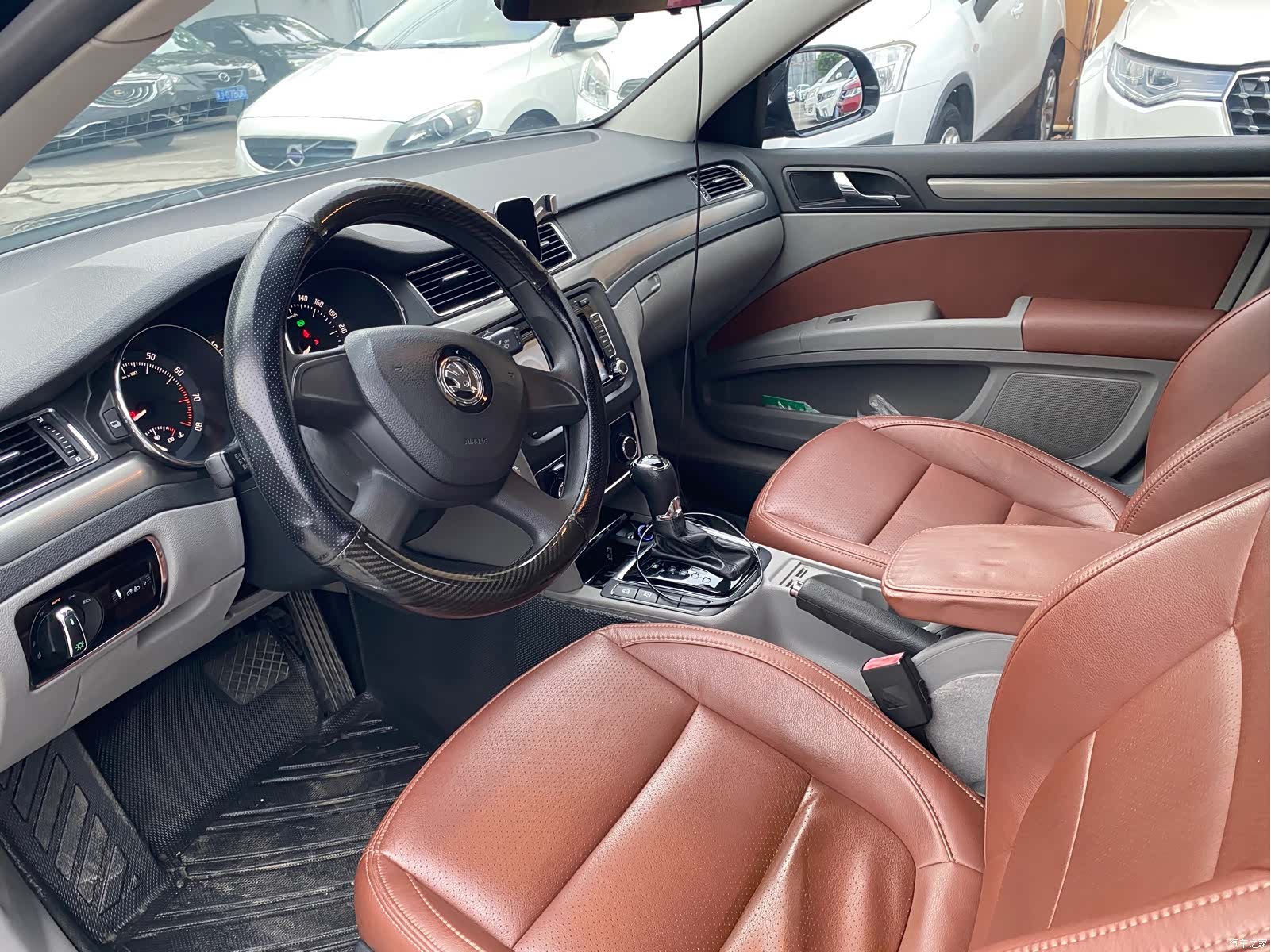 Skoda Superb, 2015 все фото