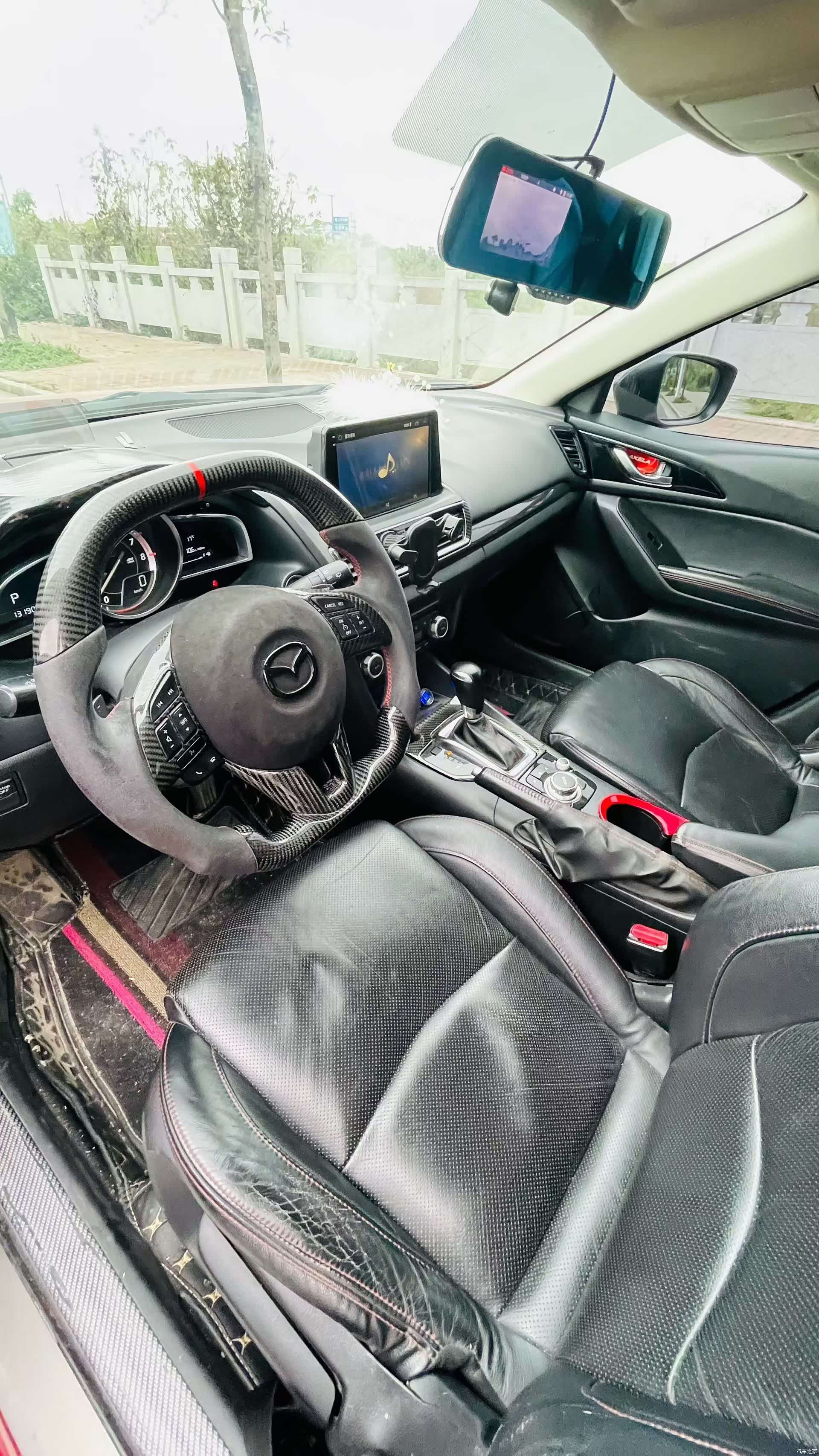 Mazda Mazda3, 2014 9