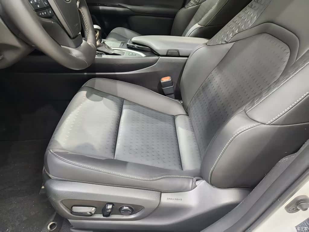 Lexus UX, 2020 8