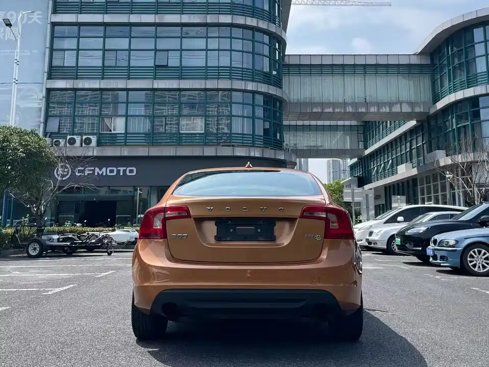 Volvo S60