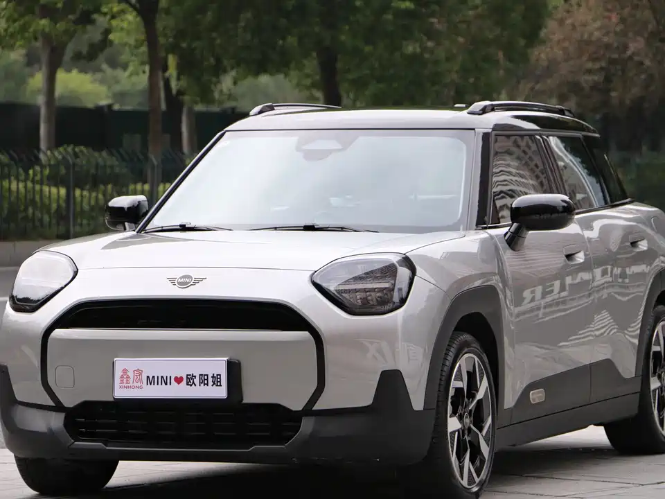 MINI Electric ACEMAN