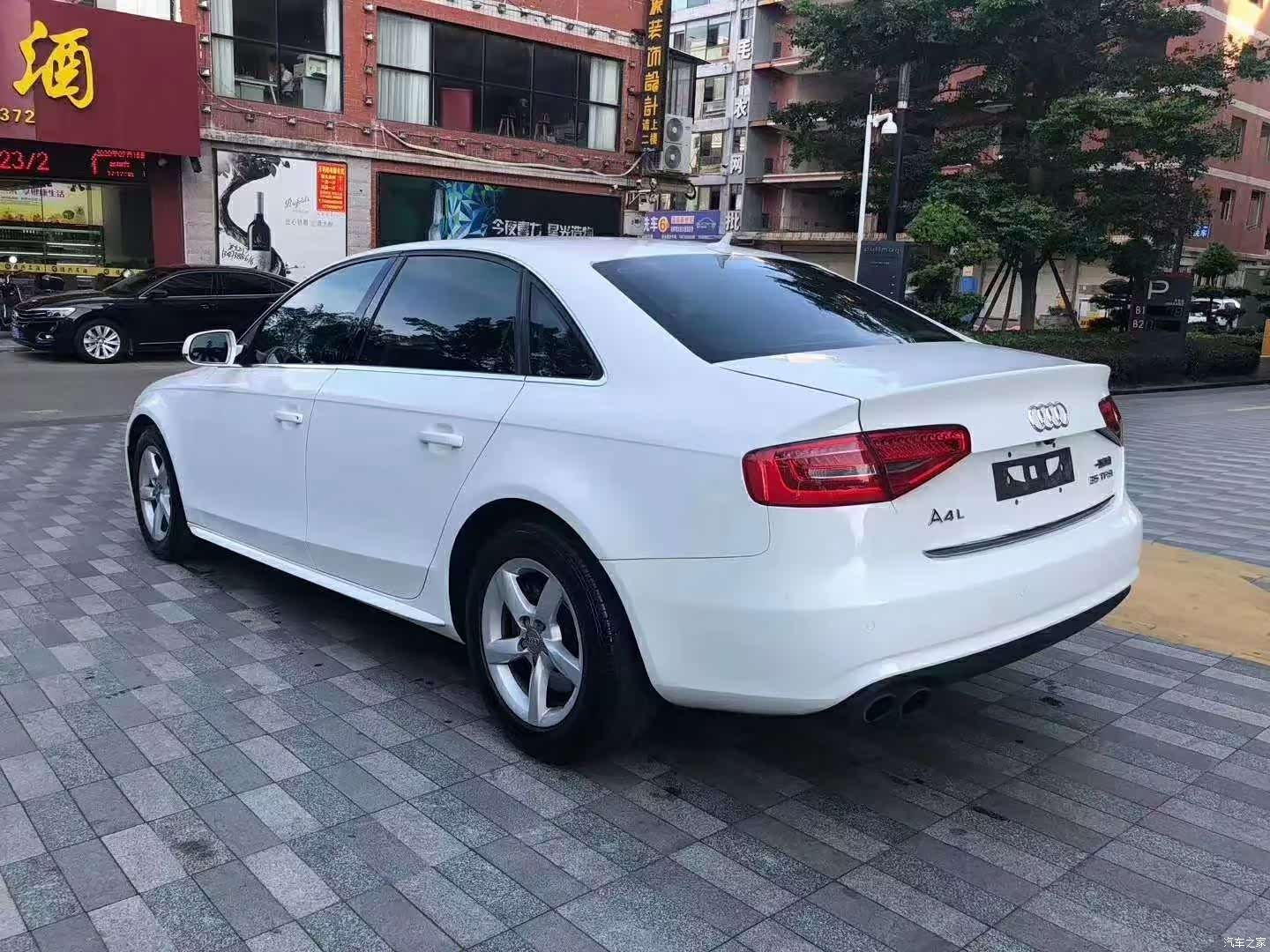 Audi A4L, 2012 6