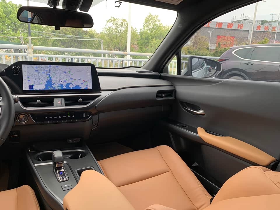 Lexus UX Lexus UX