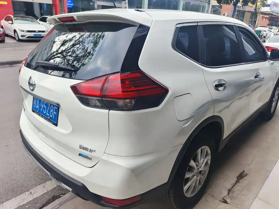 Nissan Qijun