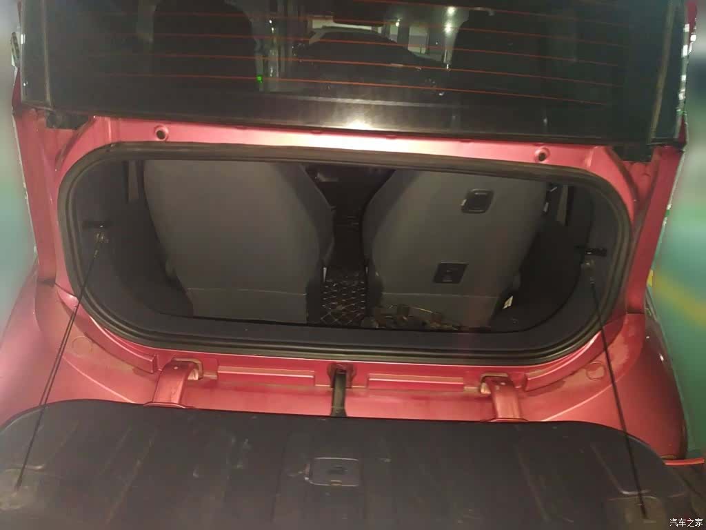 Wuling E200, 2020 16
