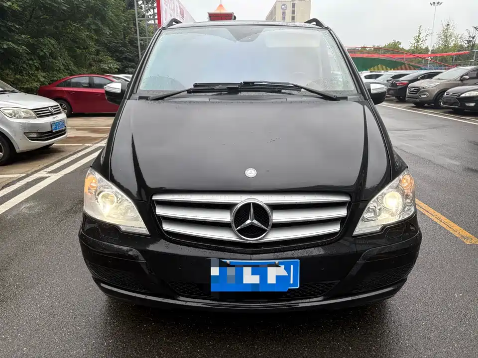 Mercedes-Benz Viano