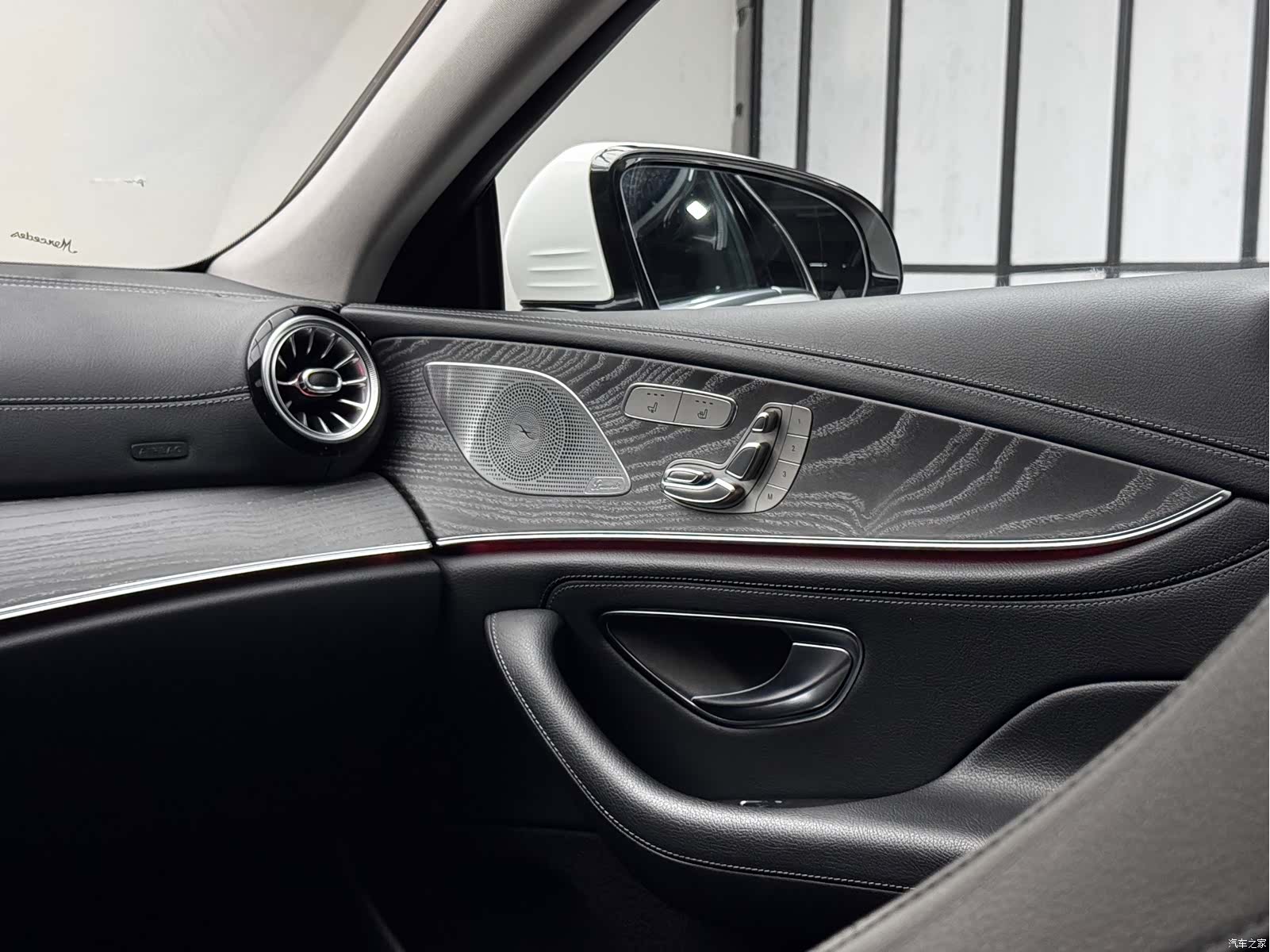 Mercedes-Benz CLS, 2019 22