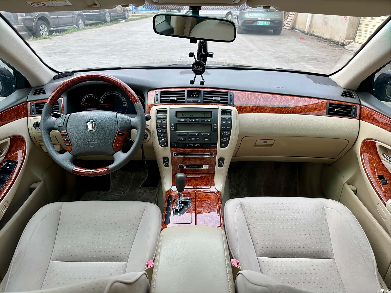 Toyota Crown, 2007 10