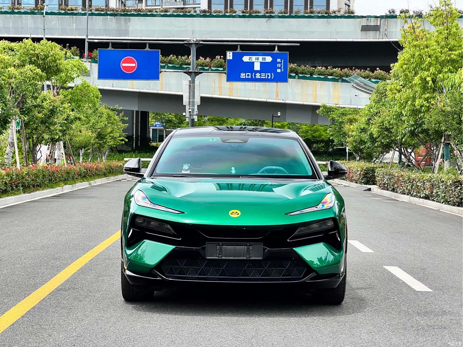 Lotus ELETRE, 2024 2