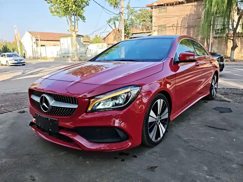 Mercedes-Benz CLA