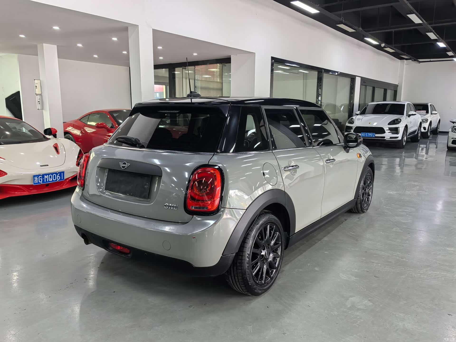 Mini ONE, 2018 все фото