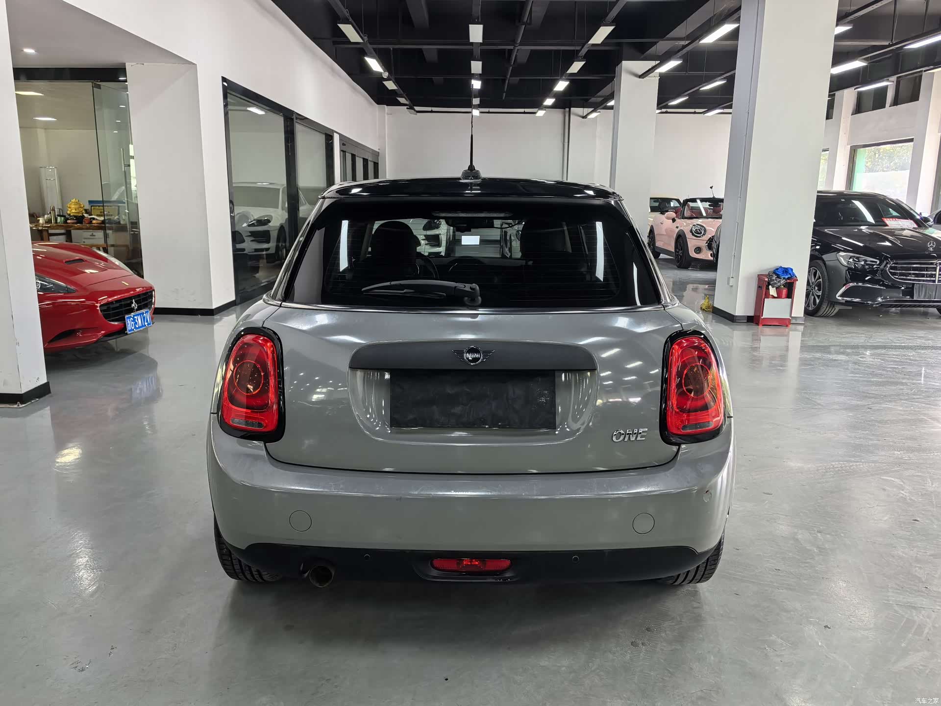 Mini ONE, 2018 6