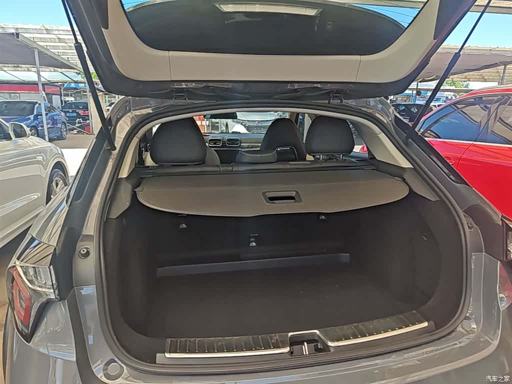 Lynk & Co 01, 2018 19