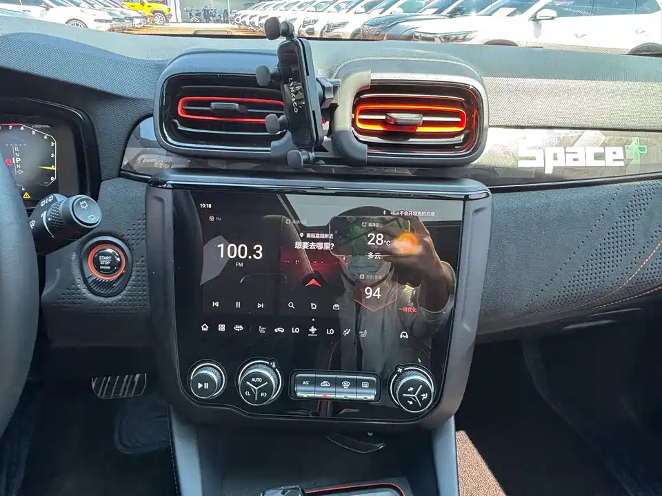 Lynk & Co 02 Hatchback