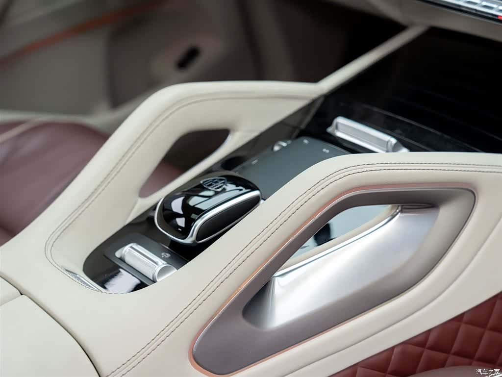 Mercedes-Benz GLS, 2023 19