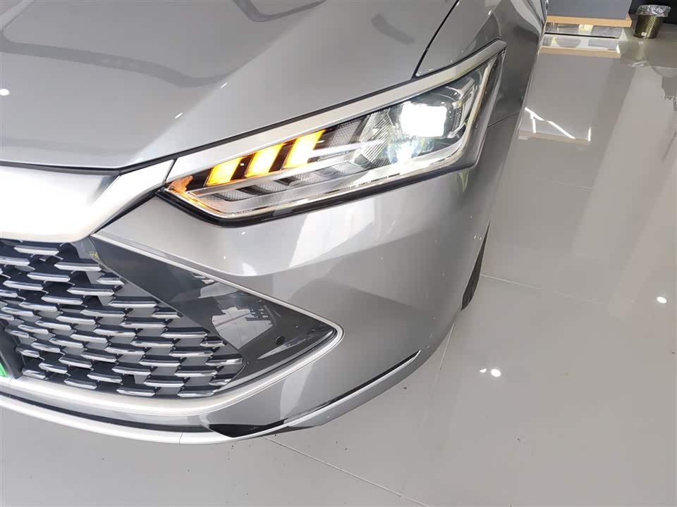 BYD Qin Yuan BYD Qin Yuan