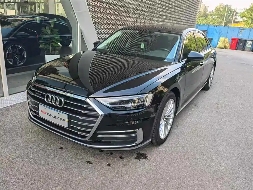 Audi A8