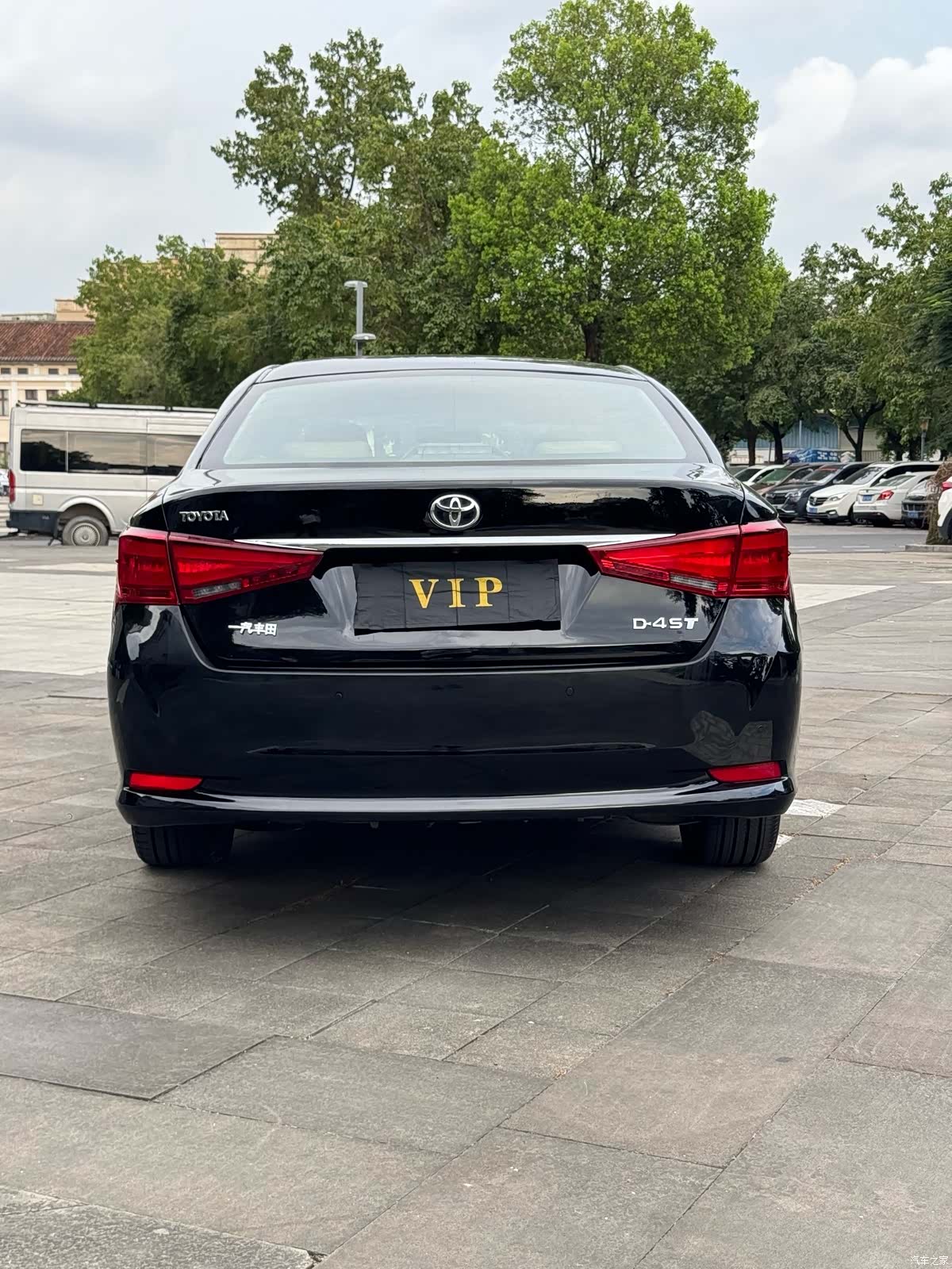 Toyota Crown, 2017 8
