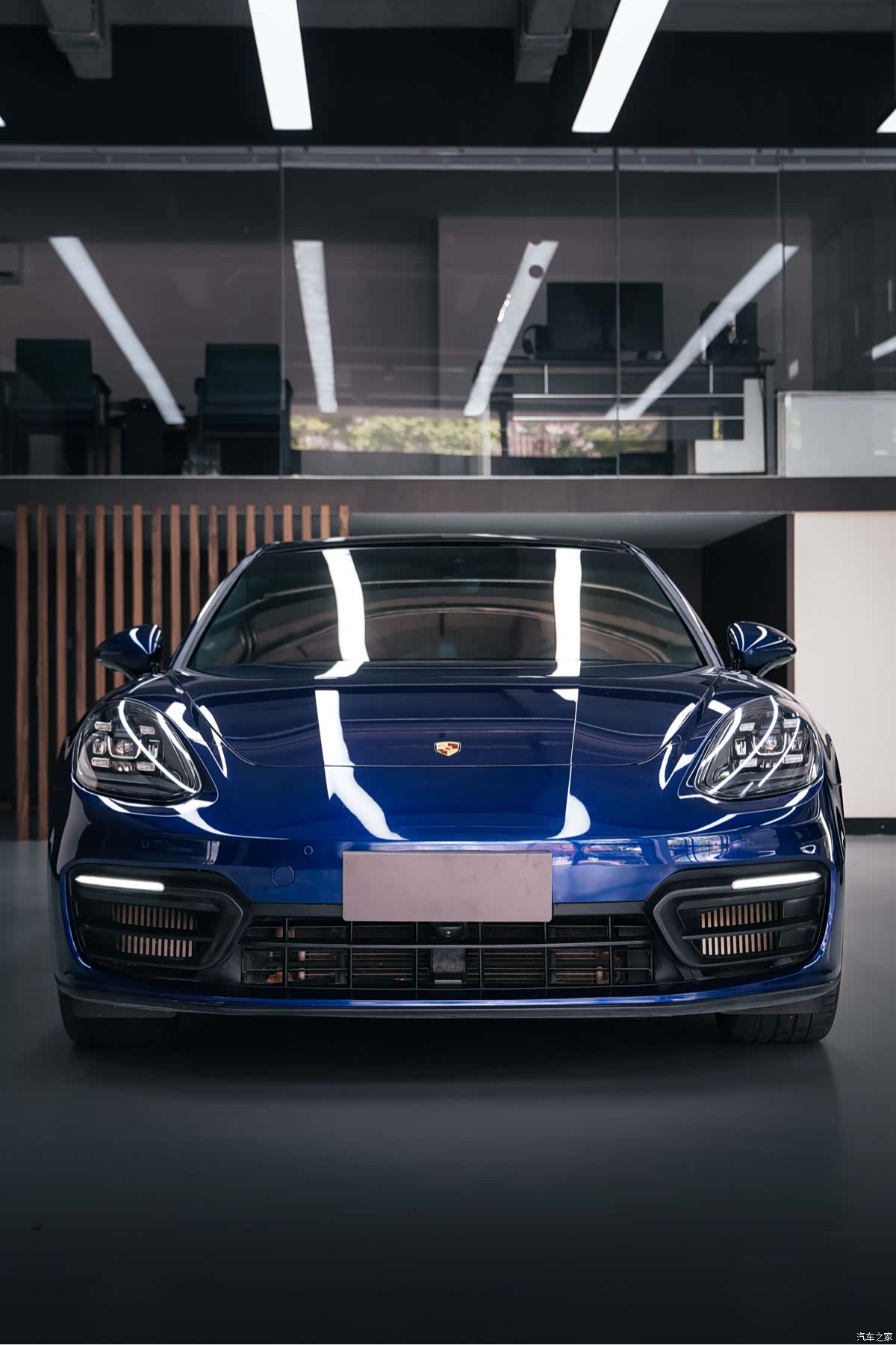 Porsche Panamera, 2022 2