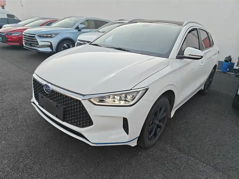 BYD e2