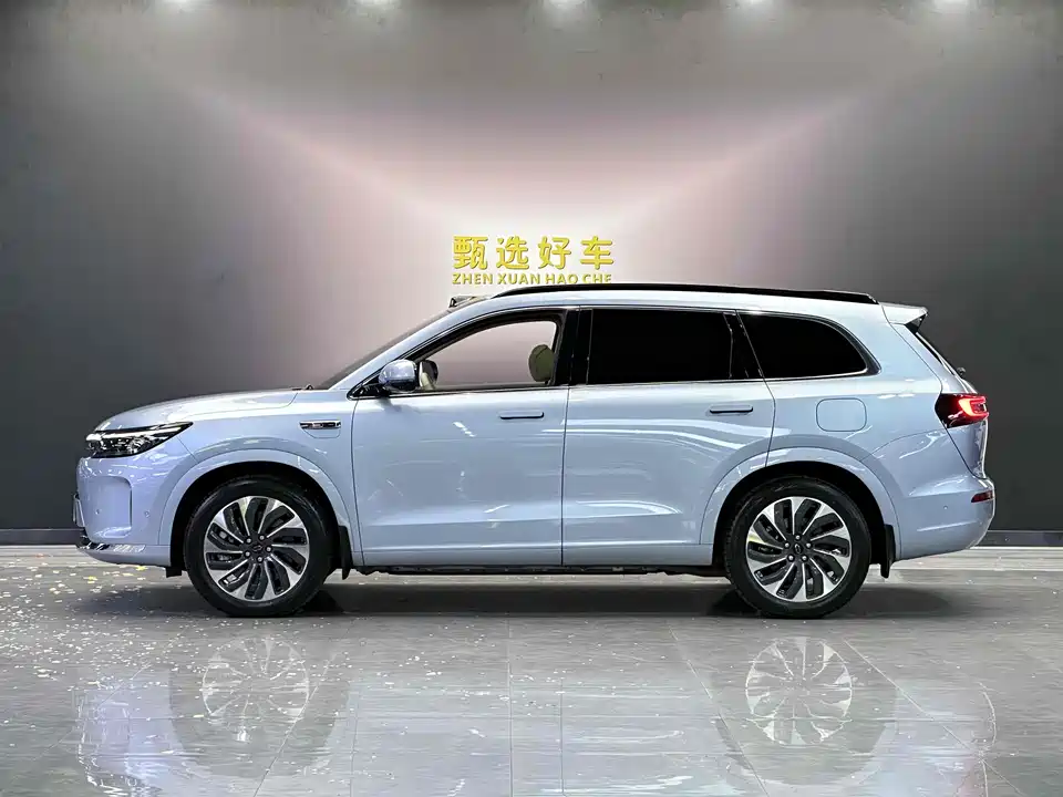 AITO Ask the world M7