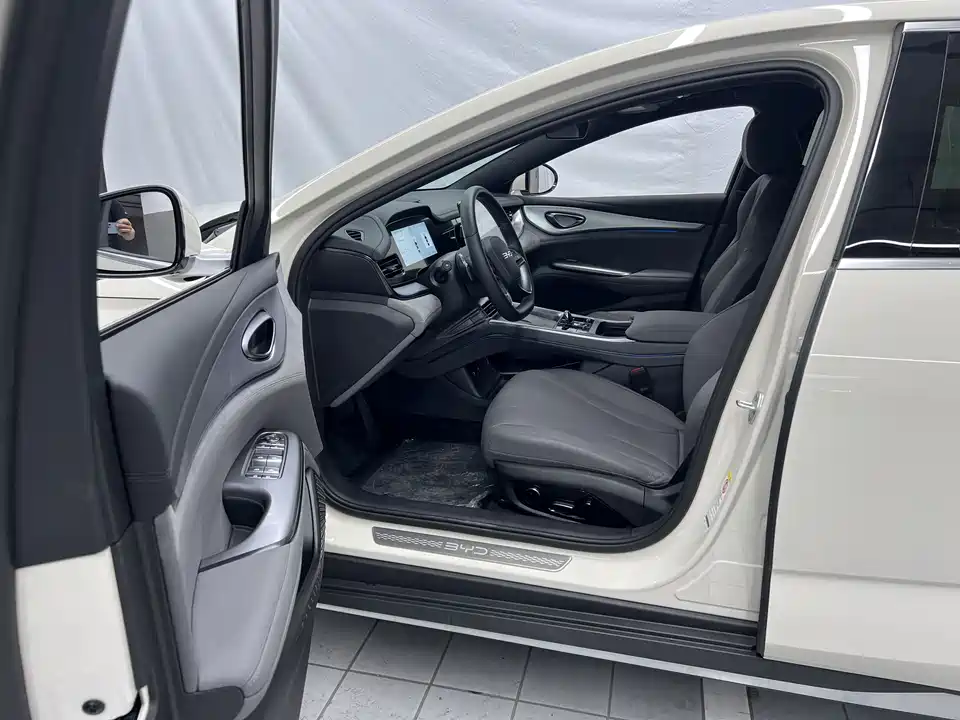 BYD Seal 07 DM-i