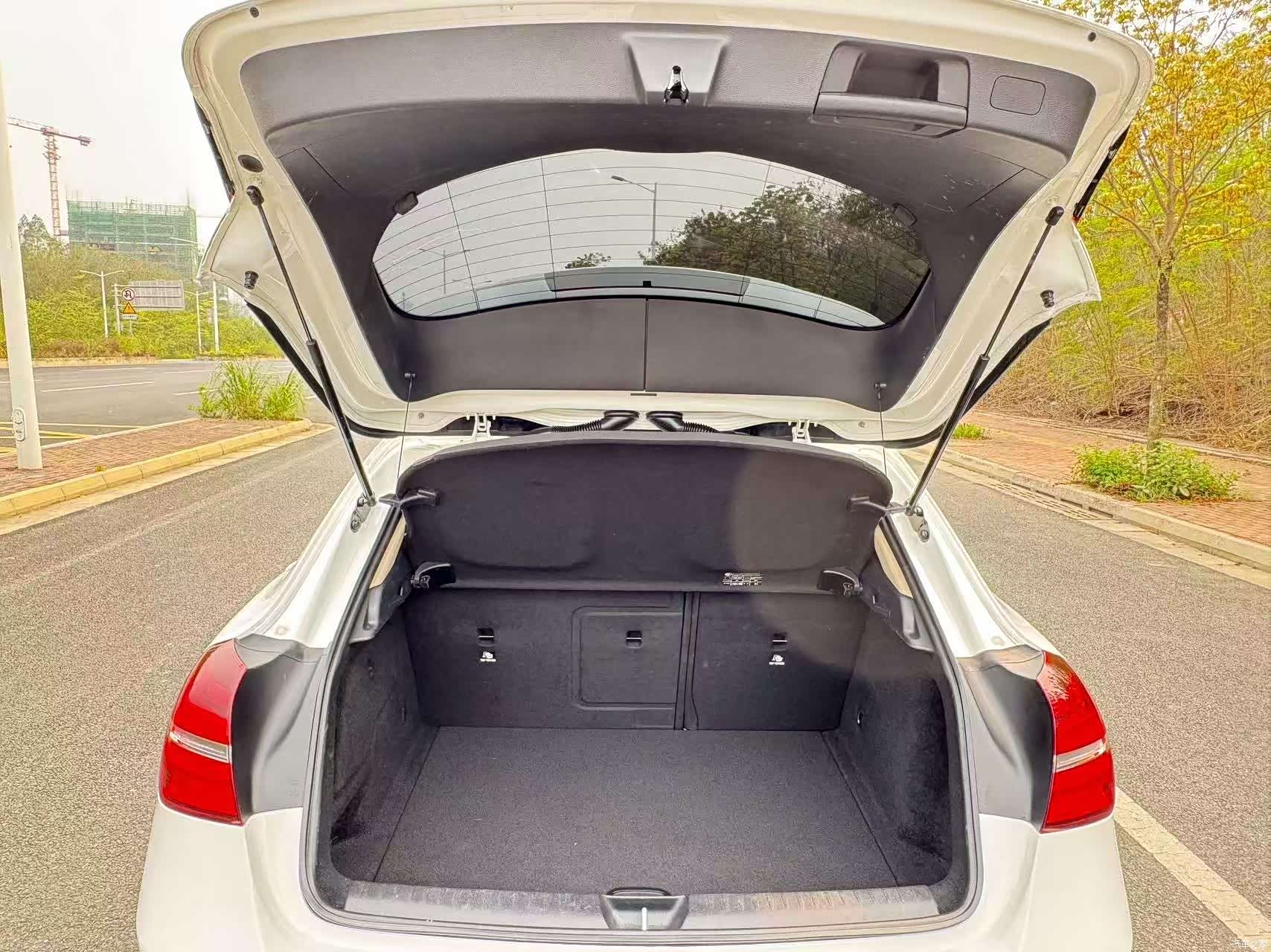 Mercedes-Benz GLA, 2018 9