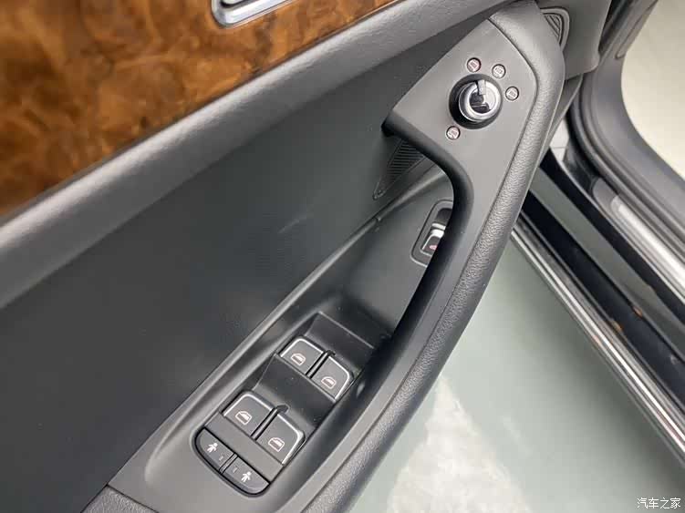 Audi A6L, 2016 30