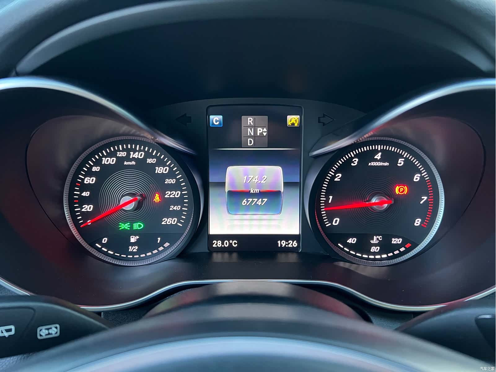 Mercedes-Benz C-Class, 2016 8