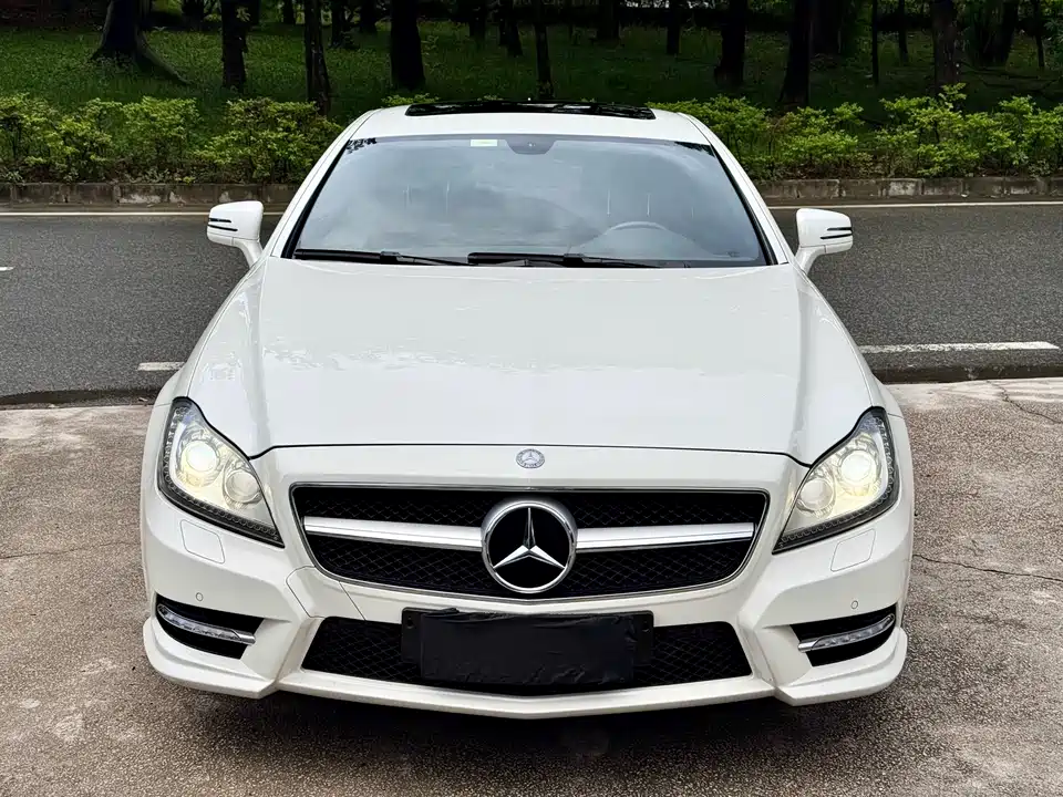 Mercedes-Benz CLS Mercedes-Benz CLS