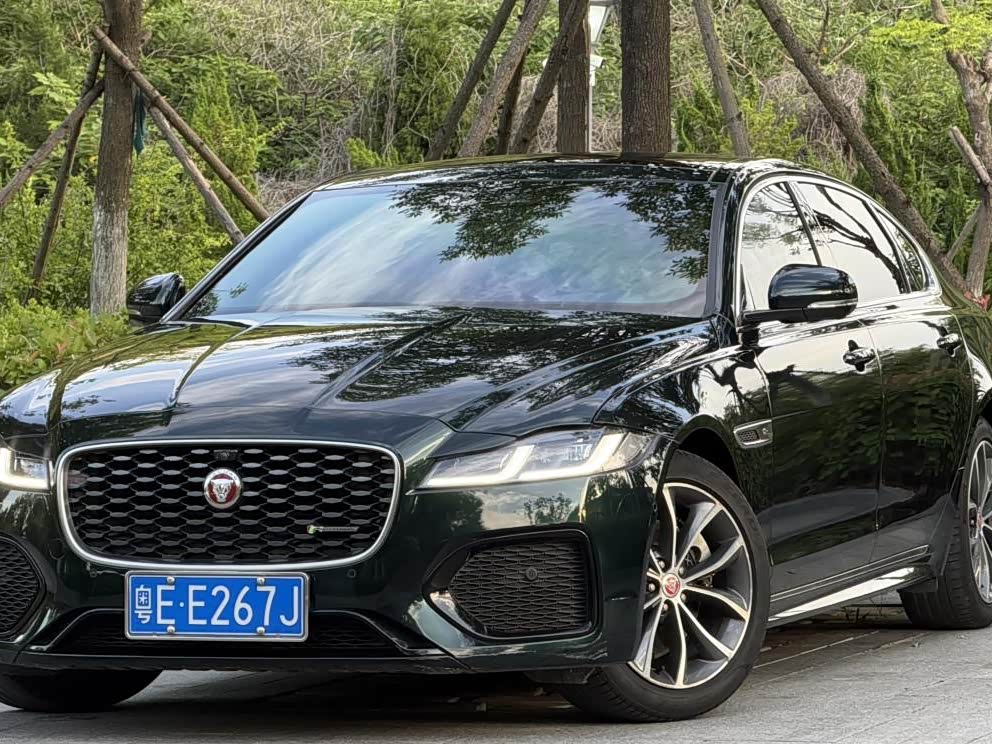 Jaguar XFL