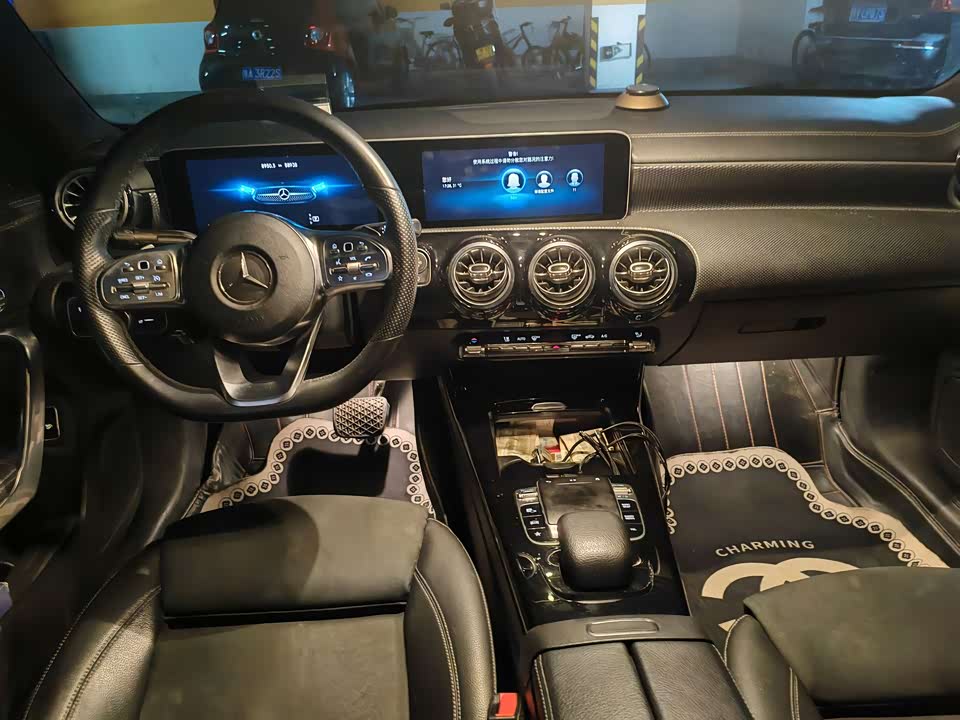 Mercedes-Benz Class A Mercedes-Benz Class A