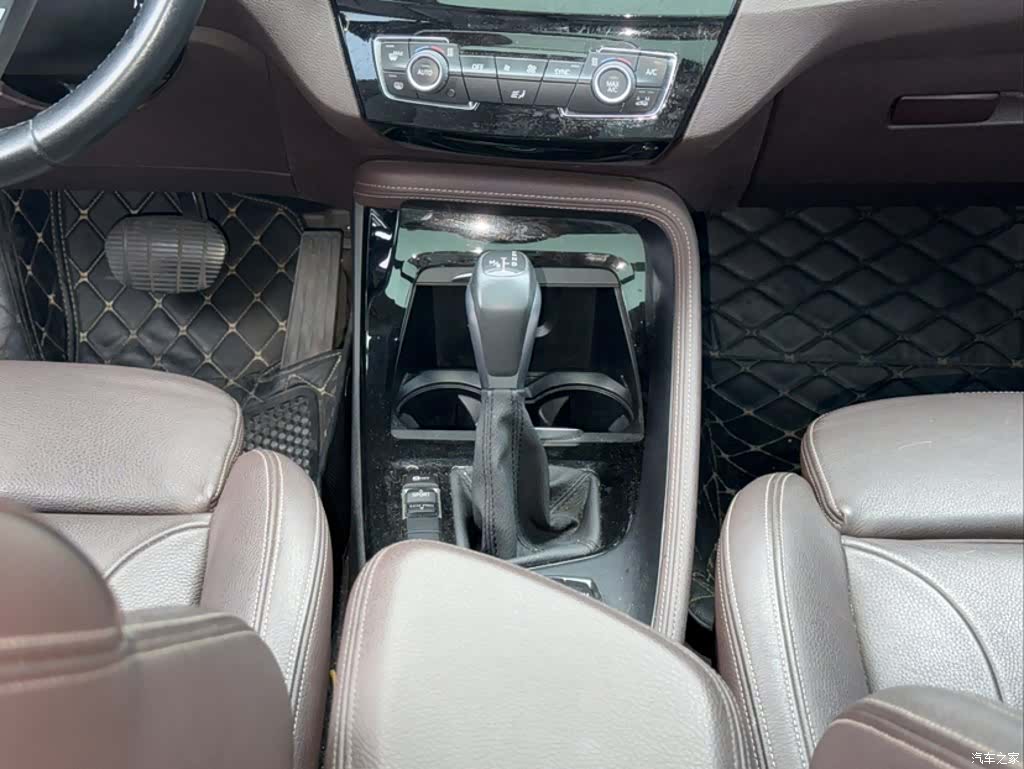 BMW X1, 2019 13