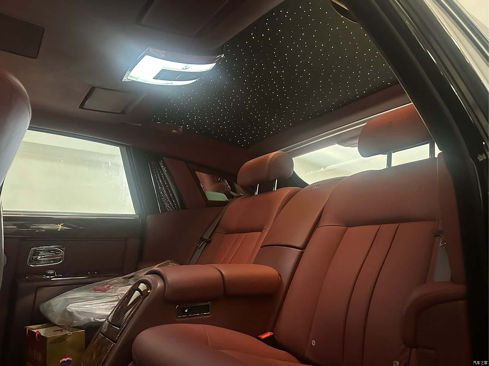 Rolls-Royce Phantom, 2013 8